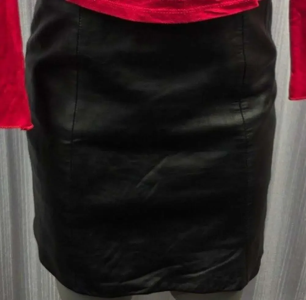 Vintage Y2k Leather Dynamics Black Leather Skirt Size 7/8